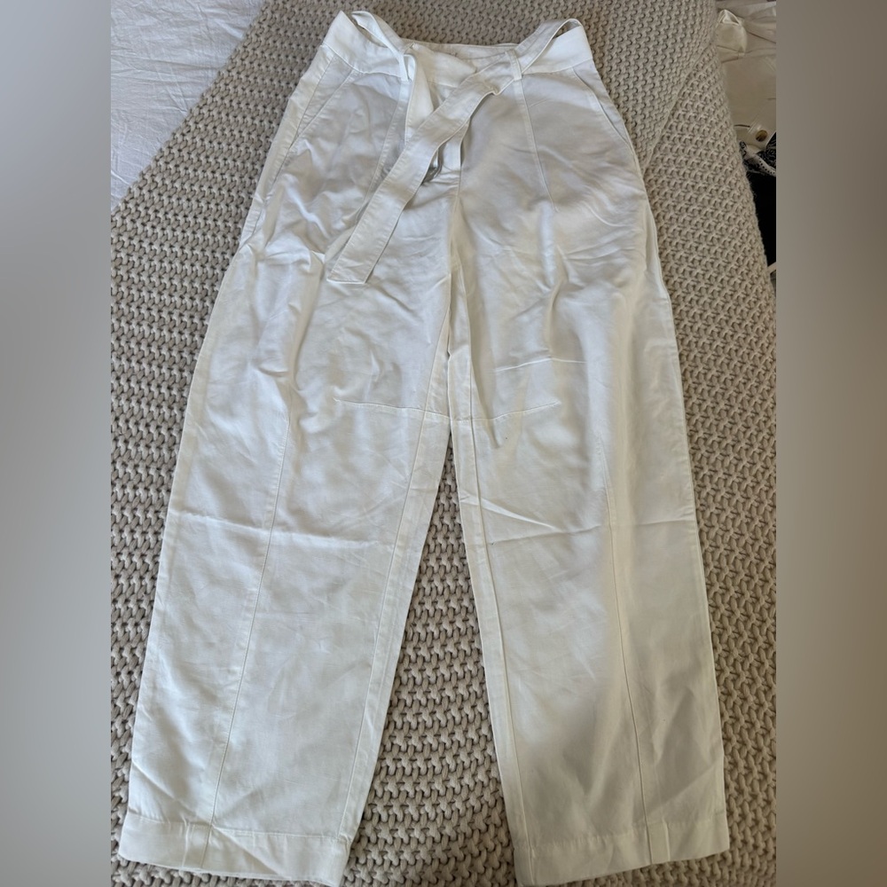 LOFT Women's Cream Barrel pants